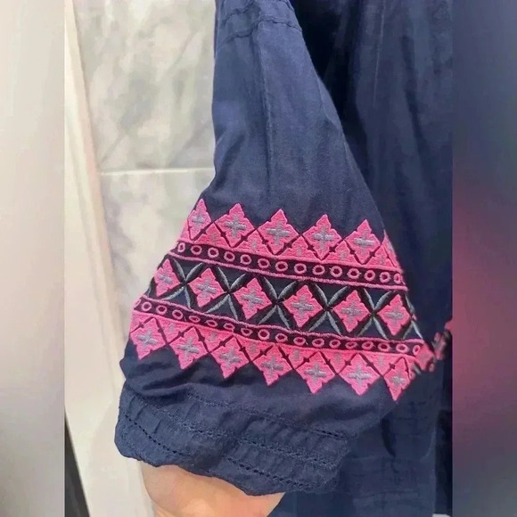 Vineyard Vines Navy Blue with Pink Detail Cotton Silk Blend Blouse, Size Medium - Picture 9 of 9